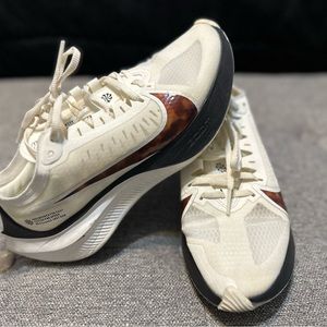Nike Zoom Gravity